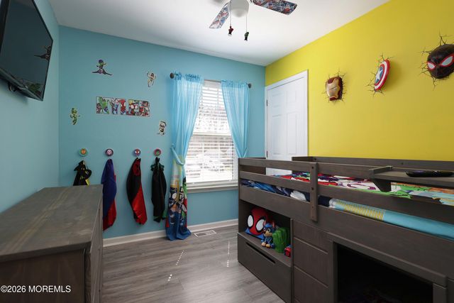128 Oak Glen Road, Toms River, NJ 08753