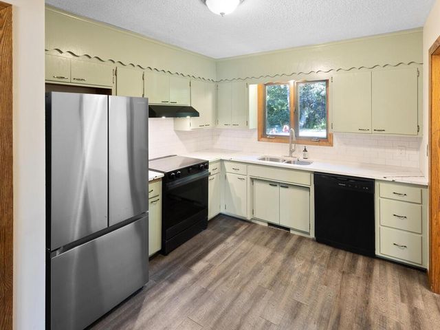 9020 Blaisdell Avenue S, Bloomington, MN 55420