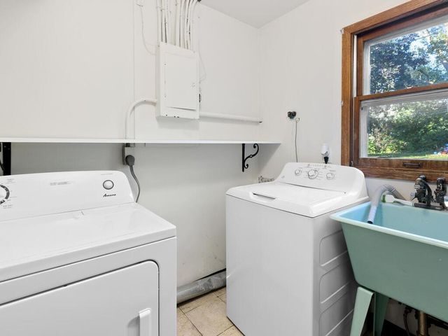 9020 Blaisdell Avenue S, Bloomington, MN 55420