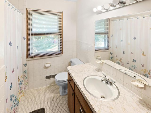 9020 Blaisdell Avenue S, Bloomington, MN 55420