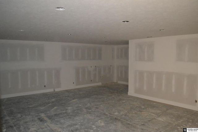 11005 S 217th Street, Gretna, NE 68028