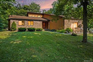 1413 S Irish Road, Davison Township, MI 48423