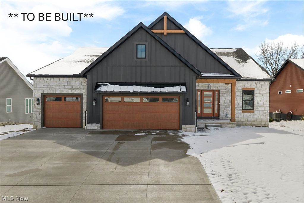 3672 Kenway Boulevard, Green, OH 44685