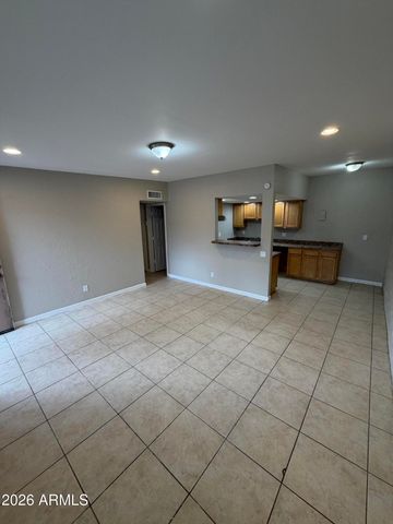 72 W SOUTHERN Avenue, Mesa, AZ 85210