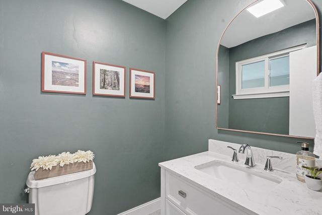 5506 KEMPTON DR, Springfield, VA 22151