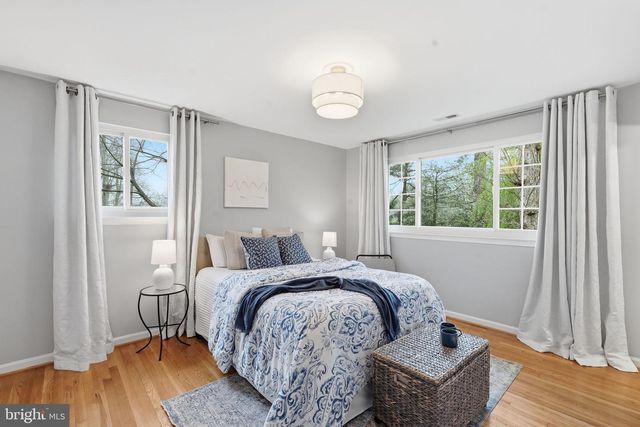 5506 KEMPTON DR, Springfield, VA 22151