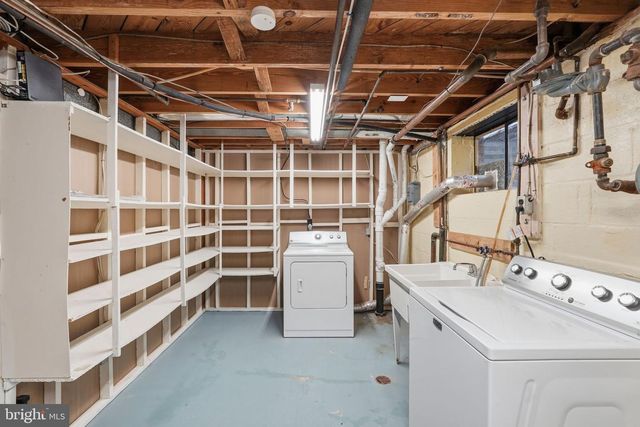 5506 KEMPTON DR, Springfield, VA 22151