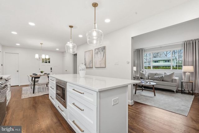 5506 KEMPTON DR, Springfield, VA 22151