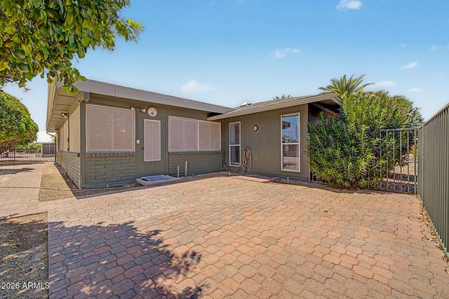 9310 W GLEN OAKS Circle N, Sun City, AZ 85351