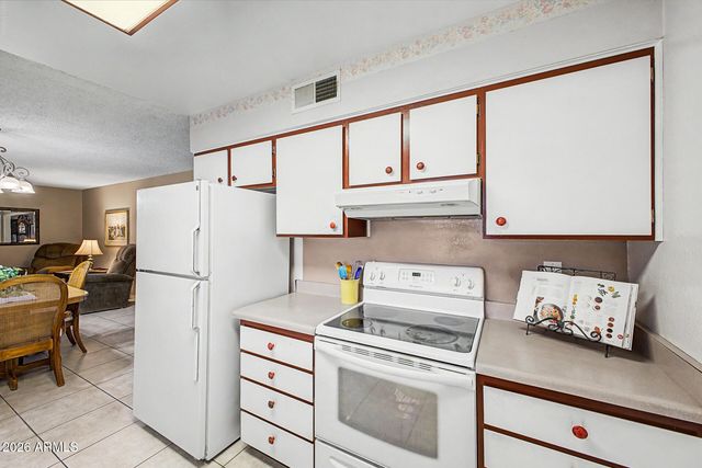 9310 W GLEN OAKS Circle N, Sun City, AZ 85351
