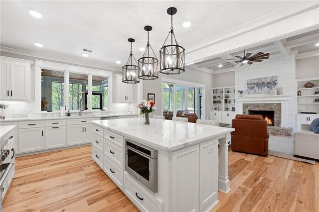 326 Masons Way, Waleska, GA 30183