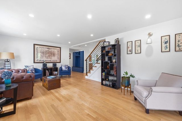 43 Upham St, Newton, MA 02465