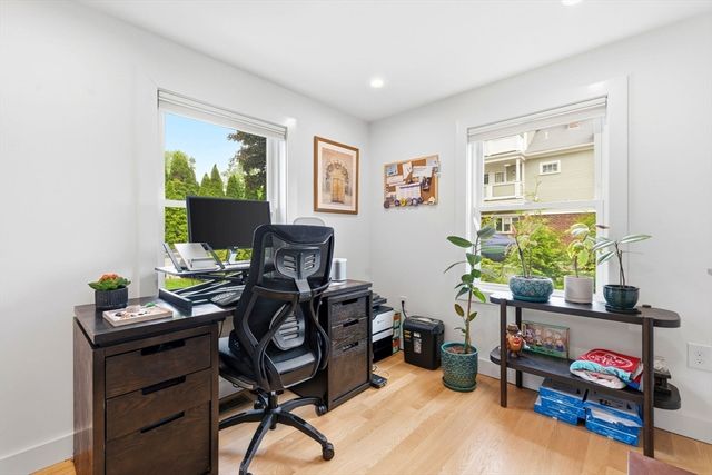 43 Upham St, Newton, MA 02465
