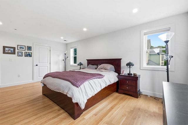 43 Upham St, Newton, MA 02465