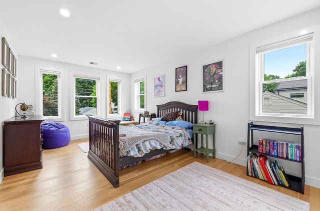 43 Upham St, Newton, MA 02465