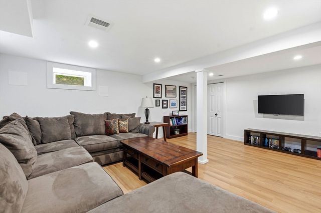43 Upham St, Newton, MA 02465