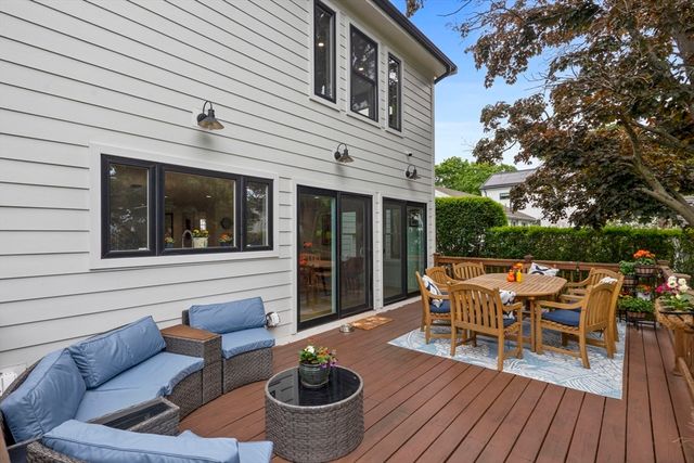 43 Upham St, Newton, MA 02465