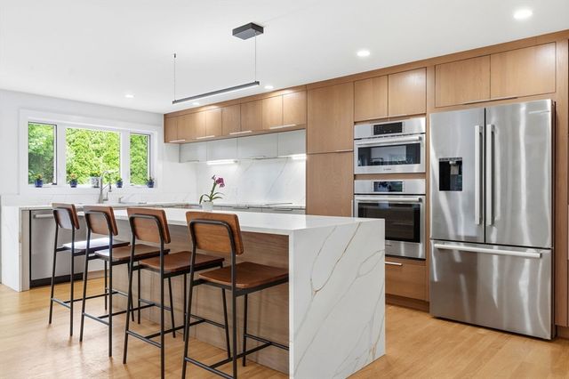 43 Upham St, Newton, MA 02465