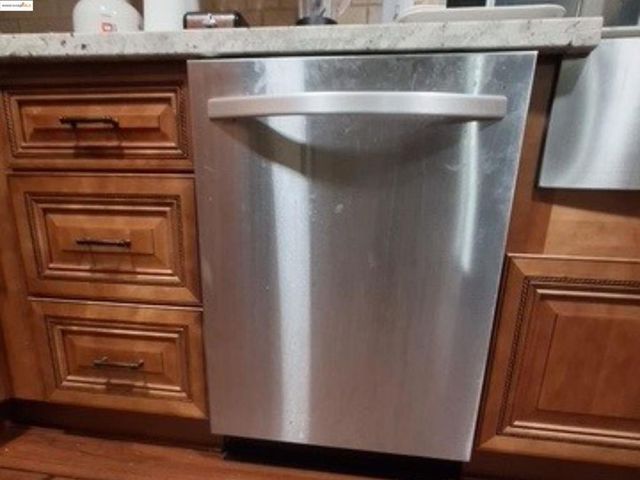 912 Crater Ave, Modesto, CA 95351