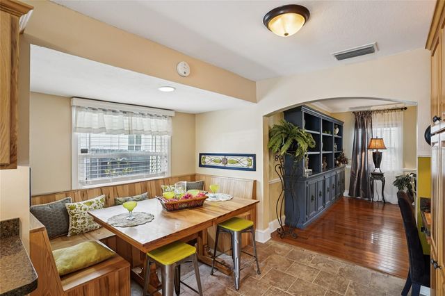 320 E GRAVES AVENUE, Orange City, FL 32763