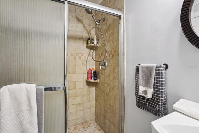 320 E GRAVES AVENUE, Orange City, FL 32763