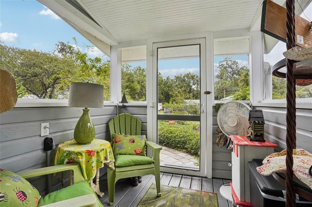 320 E GRAVES AVENUE, Orange City, FL 32763