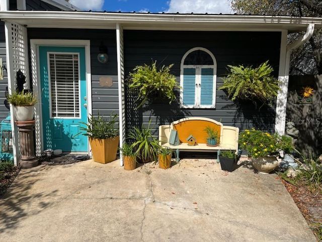 320 E GRAVES AVENUE, Orange City, FL 32763