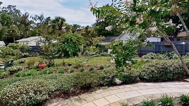 320 E GRAVES AVENUE, Orange City, FL 32763