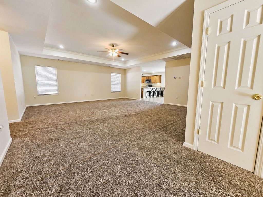 Image 23 of property listing at 404 W Beacon Court, Mt Vernon, IL 62864