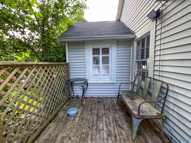 922 S 6th Street, Gadsden, AL 35901