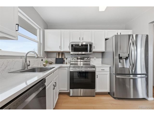 2984 E 97th Ave, Thornton, CO 80229