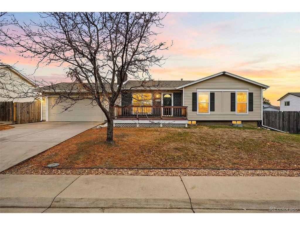 2984 E 97th Ave, Thornton, CO 80229
