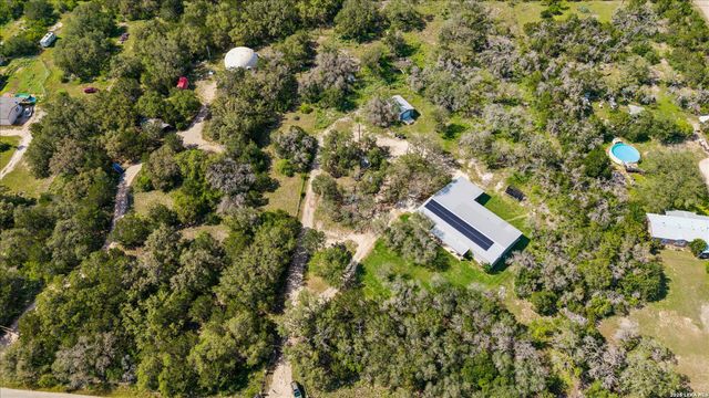 575 County Road 342, Hondo, TX 78861