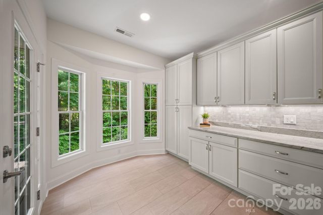 2508 Carriage Falls Court, Hendersonville, NC 28791