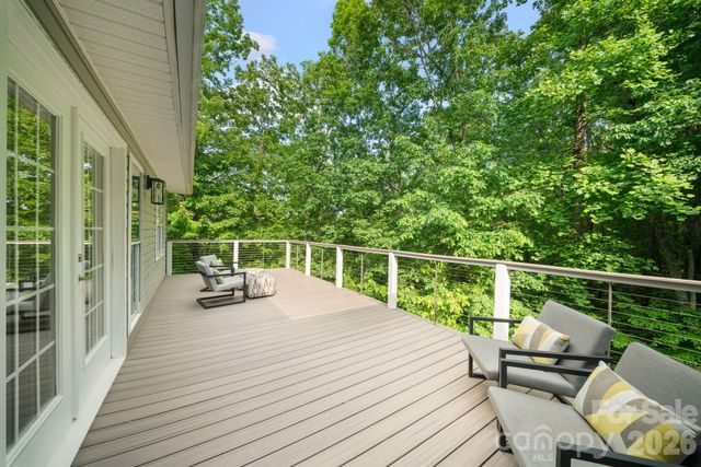 2508 Carriage Falls Court, Hendersonville, NC 28791