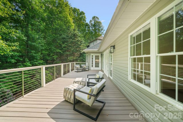 2508 Carriage Falls Court, Hendersonville, NC 28791