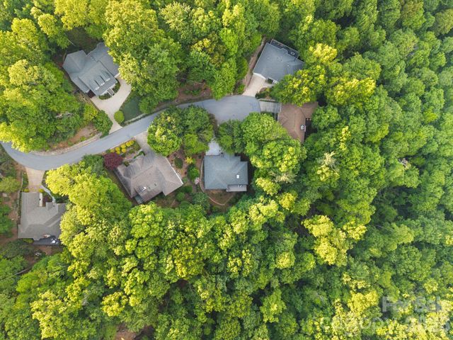 2508 Carriage Falls Court, Hendersonville, NC 28791