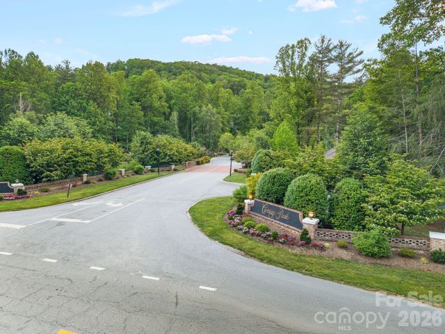 2508 Carriage Falls Court, Hendersonville, NC 28791