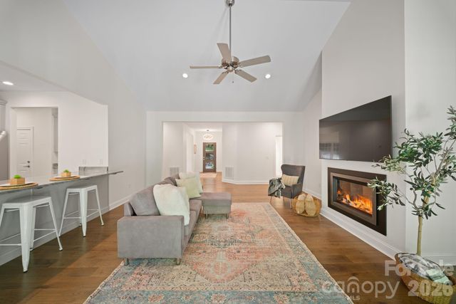 2508 Carriage Falls Court, Hendersonville, NC 28791