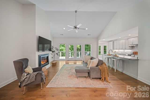 2508 Carriage Falls Court, Hendersonville, NC 28791
