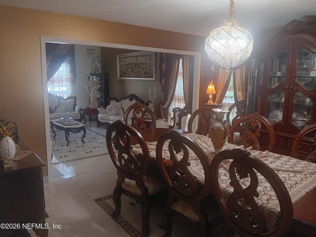 5394 OAK BAY Drive N, Jacksonville, FL 32277
