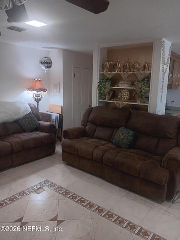 5394 OAK BAY Drive N, Jacksonville, FL 32277