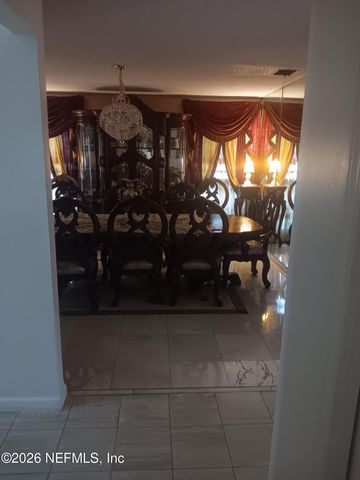 5394 OAK BAY Drive N, Jacksonville, FL 32277