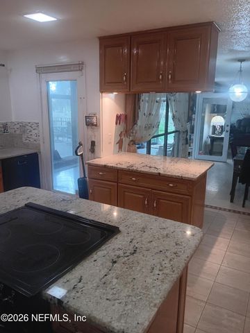 5394 OAK BAY Drive N, Jacksonville, FL 32277
