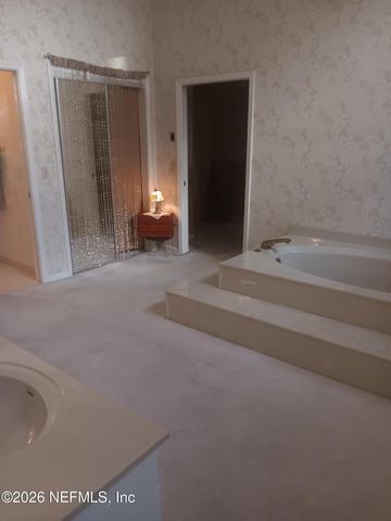 5394 OAK BAY Drive N, Jacksonville, FL 32277