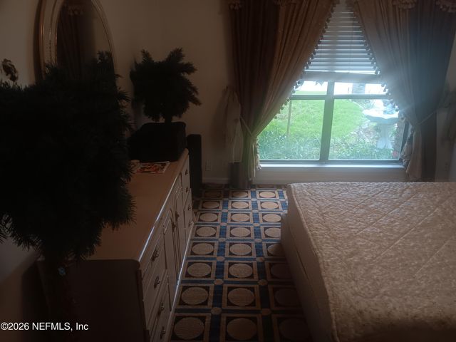 5394 OAK BAY Drive N, Jacksonville, FL 32277
