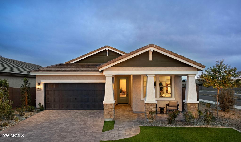 7741 W Lane Avenue, Glendale, AZ 85303