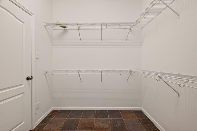 2704 Hewn Rock Way, Pearland, TX 77584