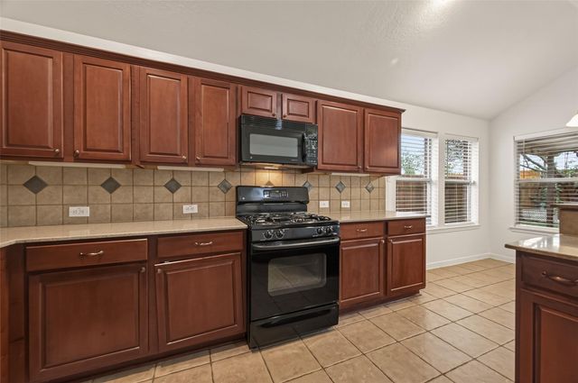 2704 Hewn Rock Way, Pearland, TX 77584