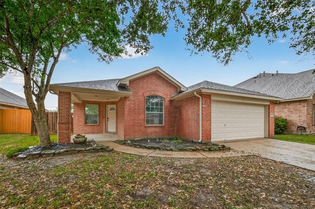 2704 Hewn Rock Way, Pearland, TX 77584